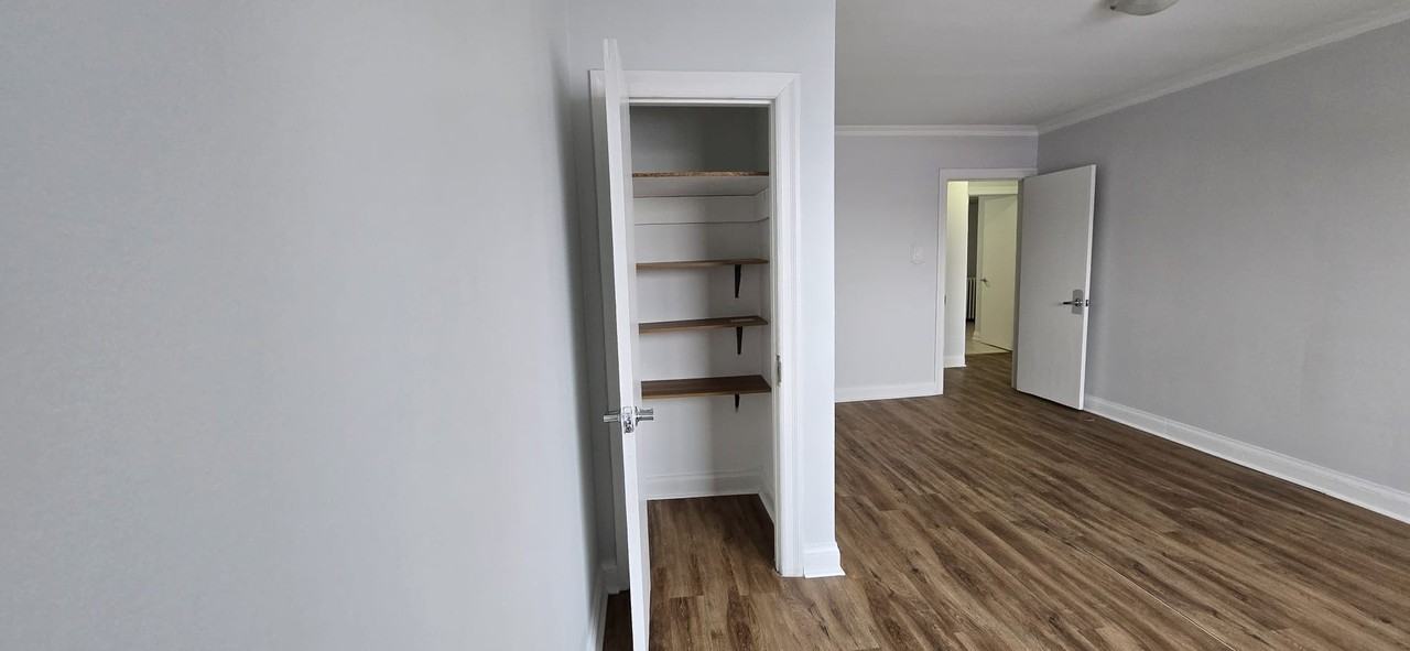 1854 Eglinton Avenue West #1 - Photo 5 of 15