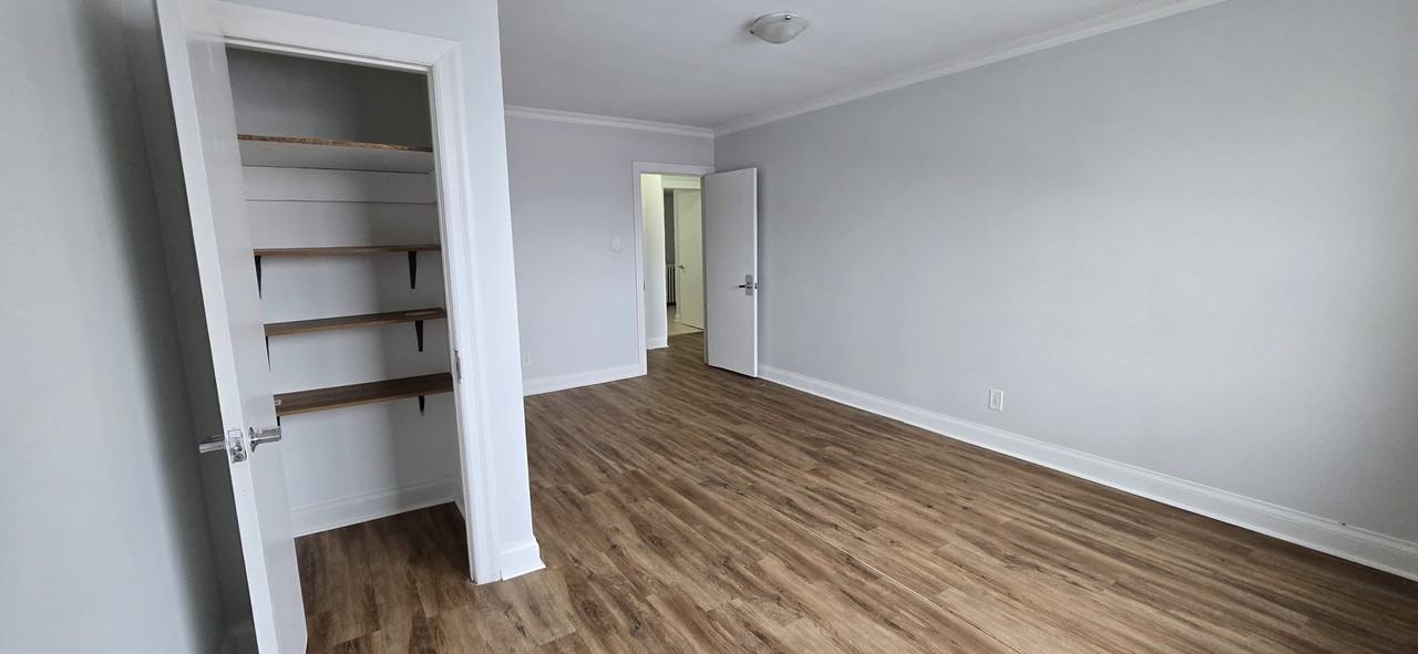 1854 Eglinton Avenue West #1 - Photo 6 of 15