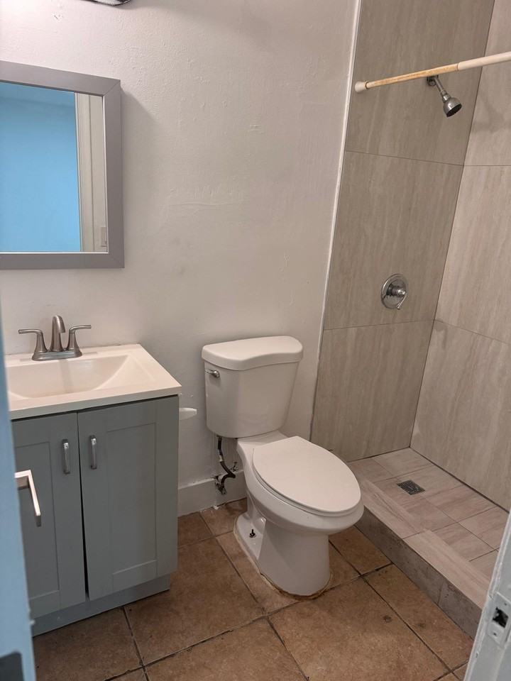 221 Northeast 40th Street #1 - Photo 2 of 5