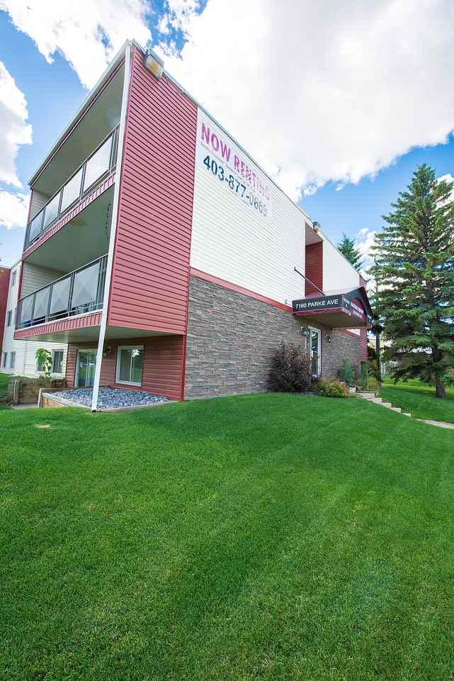 Raleigh Square Apartments - Photo 5 of 33