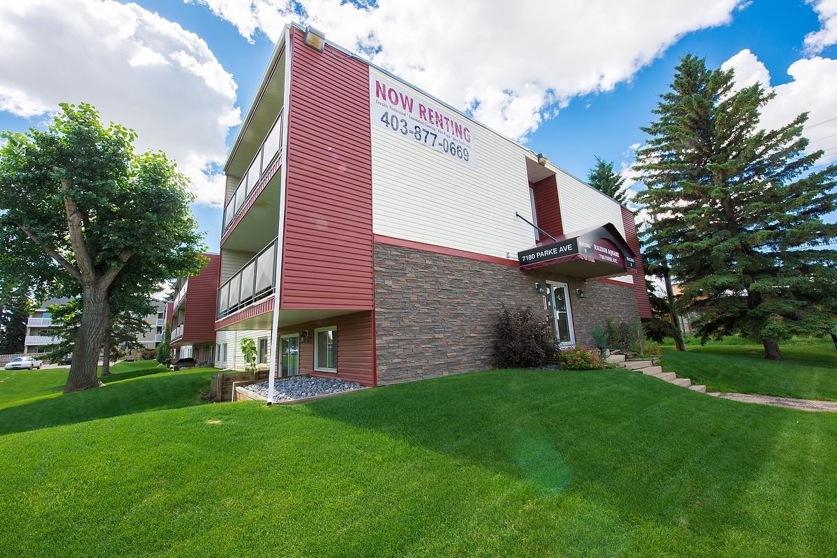 Raleigh Square Apartments - Photo 7 of 33