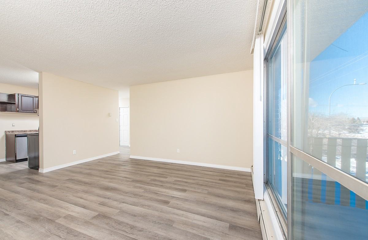 Sherwood Arms - Photo 4 of 31