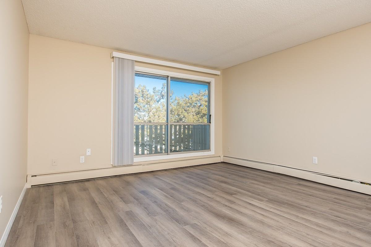 Sherwood Arms - Photo 7 of 31