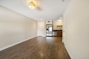 924 E 51st St #103 - Photo 1 of 1
