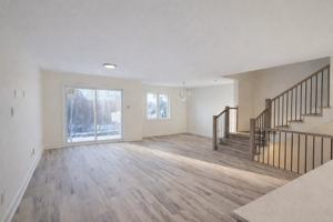 featured image of 359 Voyageur Place