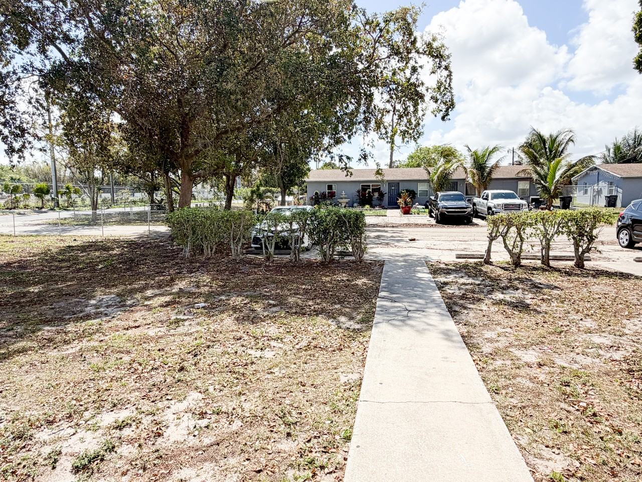 4557 Coconut Road - Photo 5 of 20