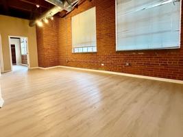 featured image of 3307 Scranton Rd