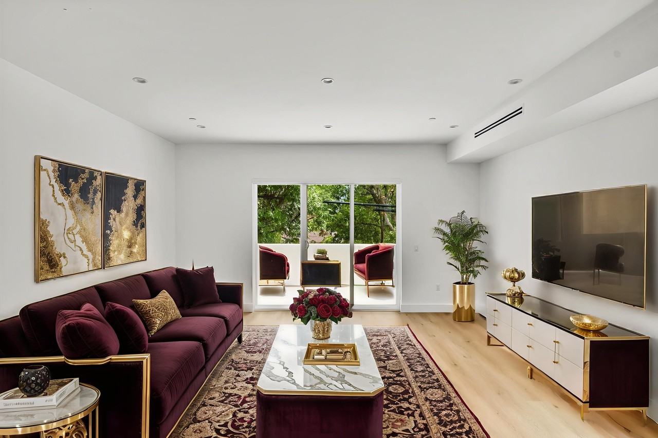 5022 Cahuenga Blvd #5022 - Photo 2 of 14
