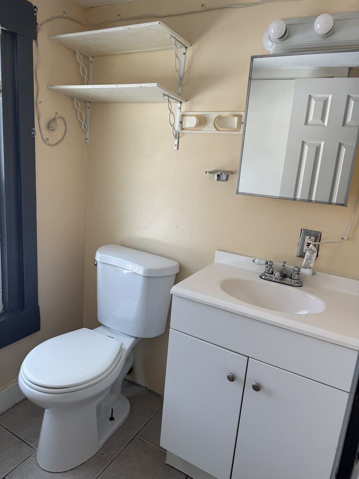 27 Lilac St - Photo 6 of 12