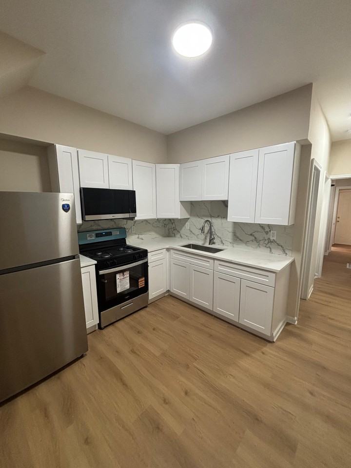 802 Princeton Ave #NA - Photo 3 of 16