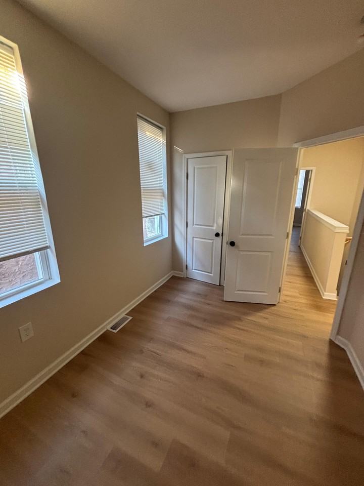 802 Princeton Ave #NA - Photo 5 of 16