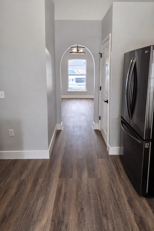 1451 Swan Ct #NA - Photo 7 of 10