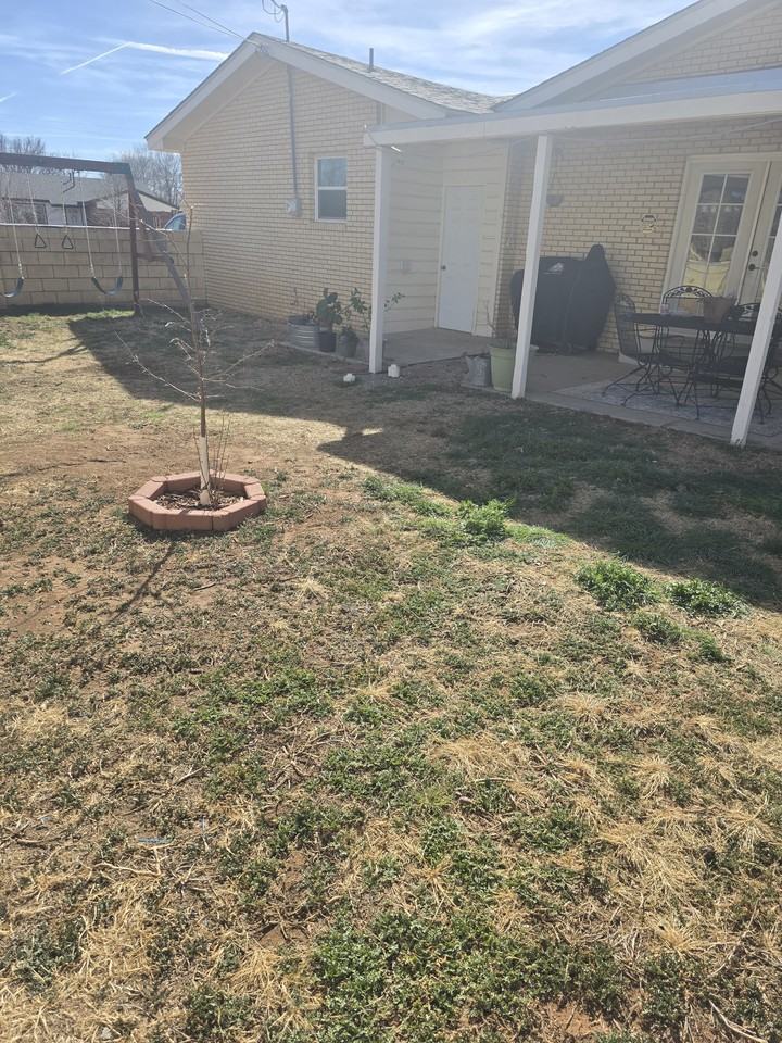 1004 W Yucca Ave #NA - Photo 5 of 36