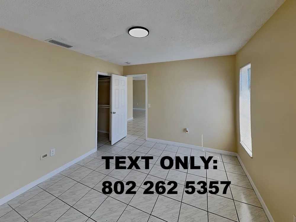 11621 Nw 30th Pl #NA - Photo 3 of 9