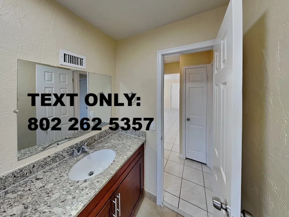 11621 Nw 30th Pl #NA - Photo 4 of 9