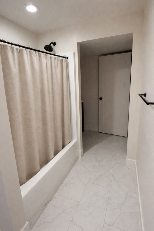 1181 W Koradine Dr - Photo 4 of 8