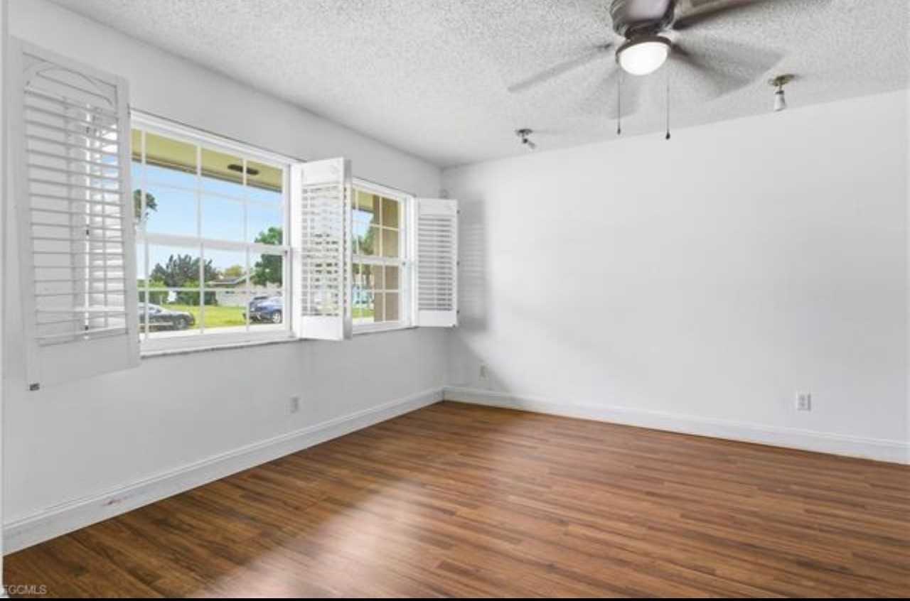 4520 Se 11th Pl #NA - Photo 5 of 7