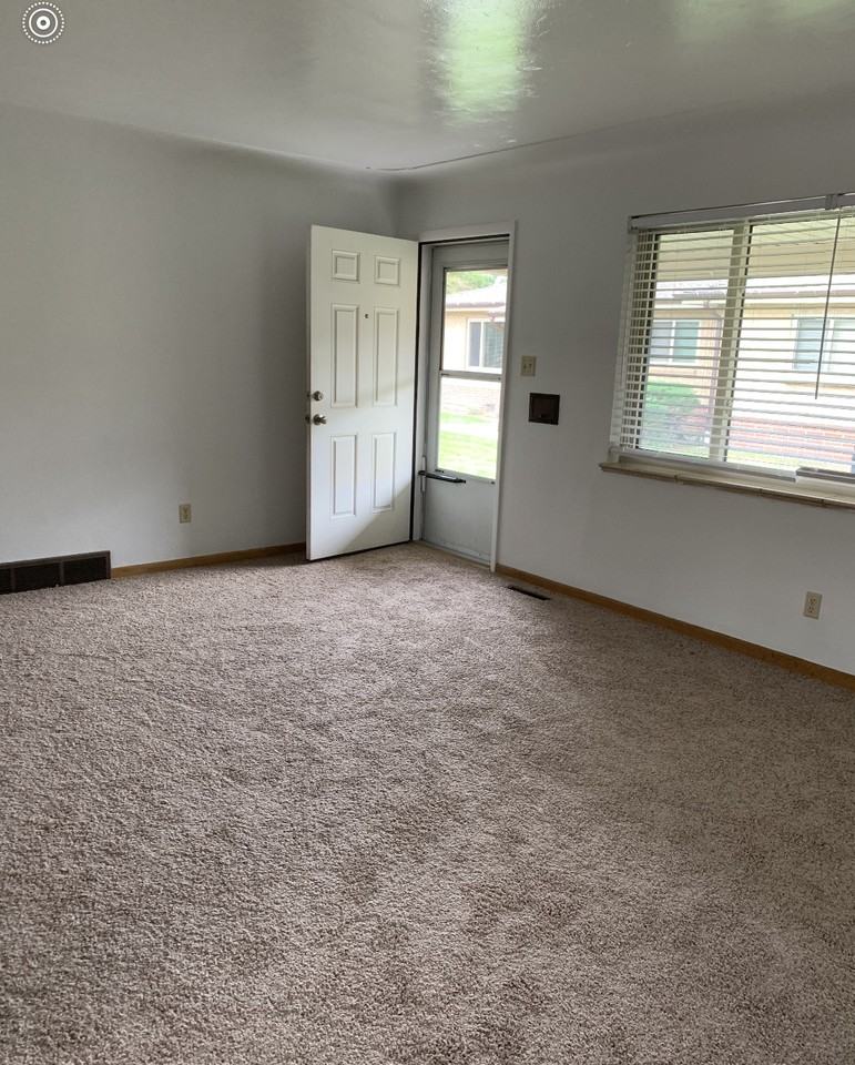 4605 Otis St #B - Photo 2 of 5