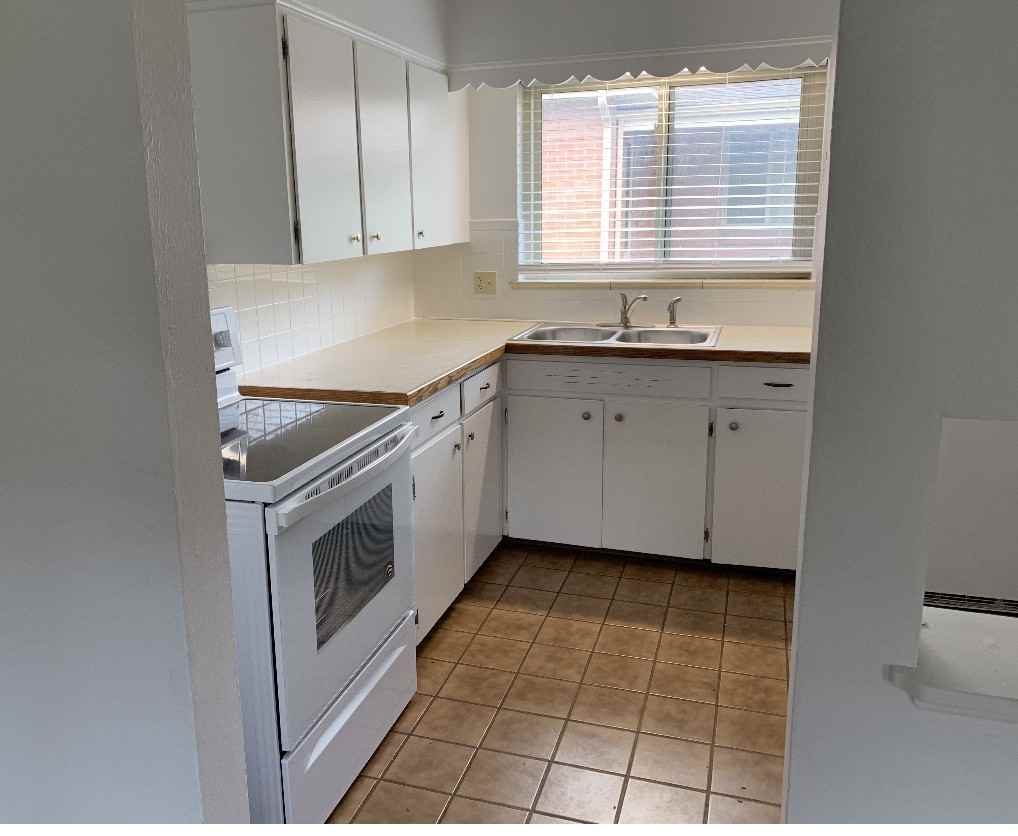 4605 Otis St #B - Photo 3 of 5