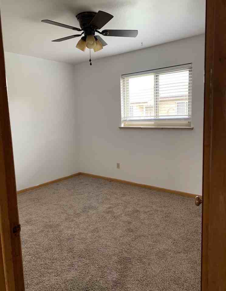 4605 Otis St #B - Photo 5 of 5