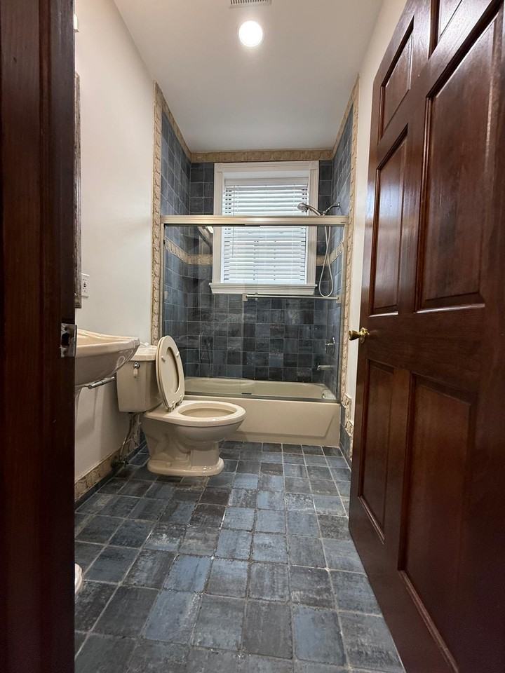 103 Main St #1 - Photo 4 of 6