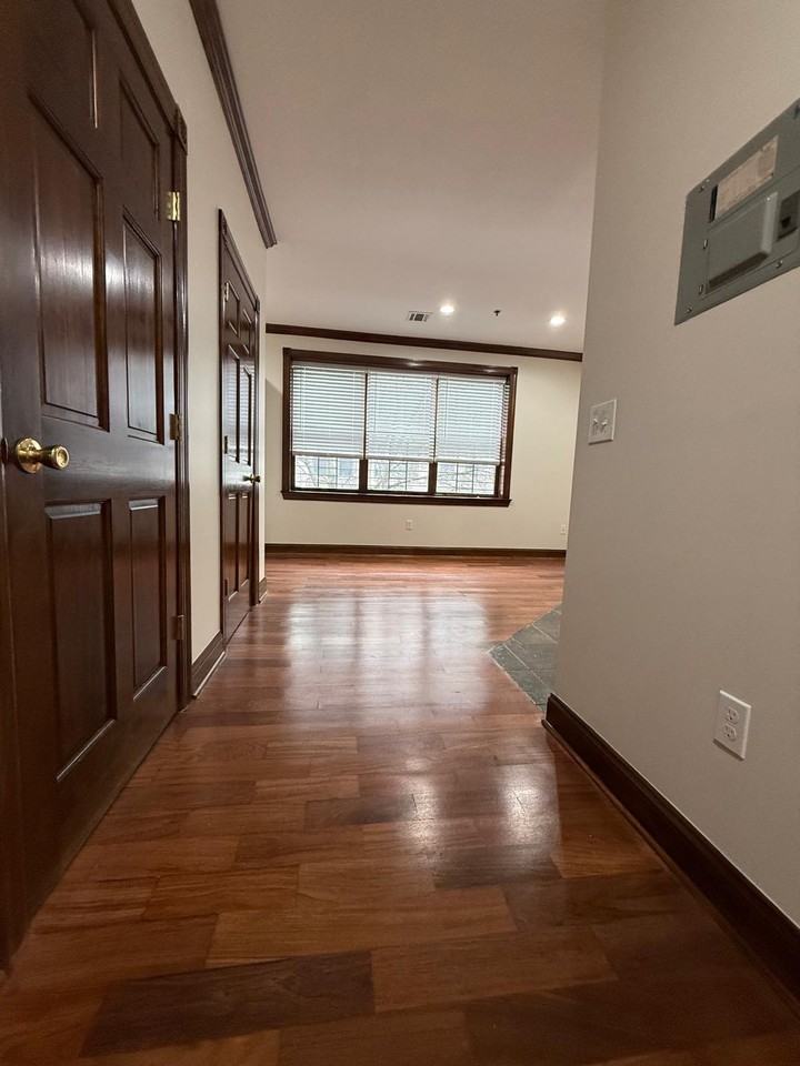 103 Main St #1 - Photo 6 of 6