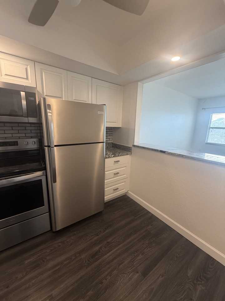 7321 Central Ave #308 - Photo 5 of 22