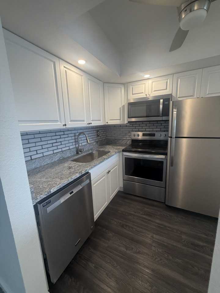 7321 Central Ave #308 - Photo 7 of 22