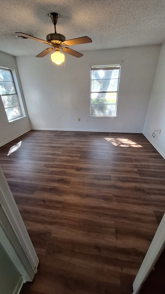 1003 S Broad St #A - Photo 2 of 11