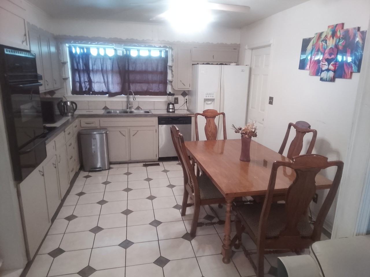 10208 E 7th St #NA - Photo 3 of 28