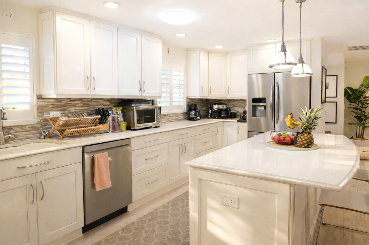 2412 Clematis St #NA - Photo 4 of 32