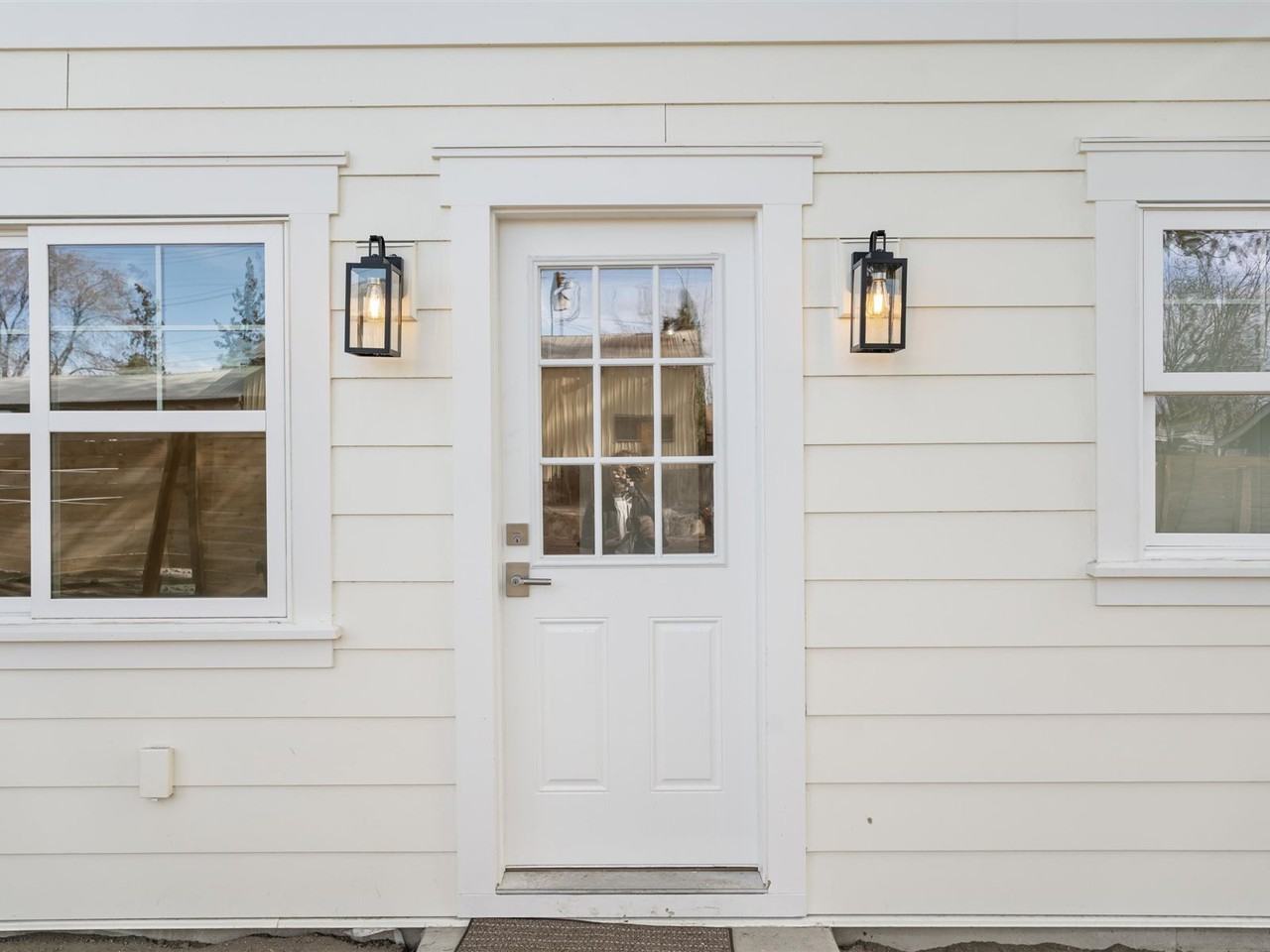 480 Se Reed Market Rd #NA - Photo 5 of 32