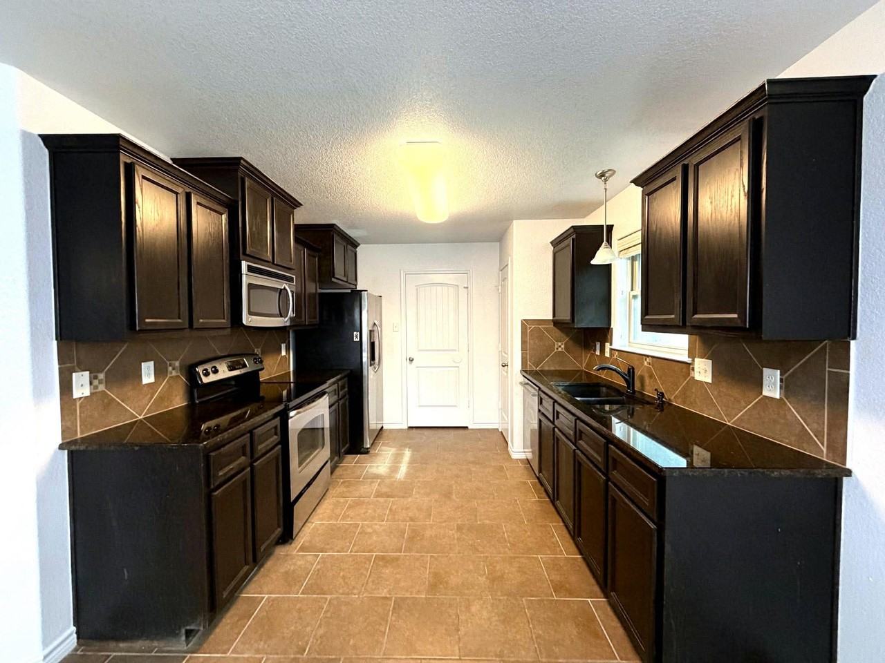 602 Dusty Trl #NA - Photo 4 of 25