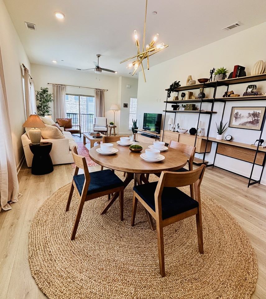 351 Wellows Chase #351B - Photo 2 of 12