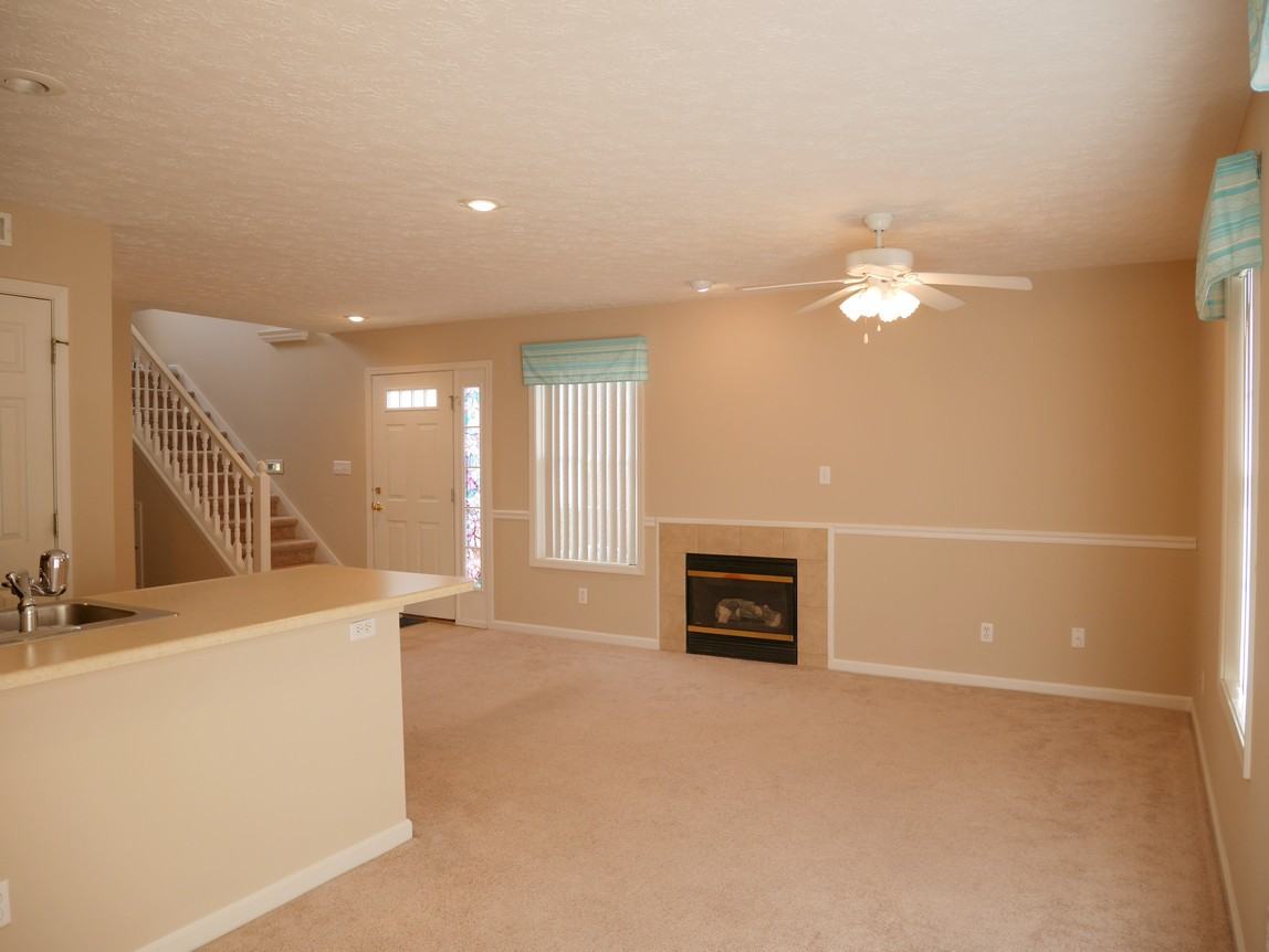 E Oaklawn Ct #2617 - Photo 2 of 15