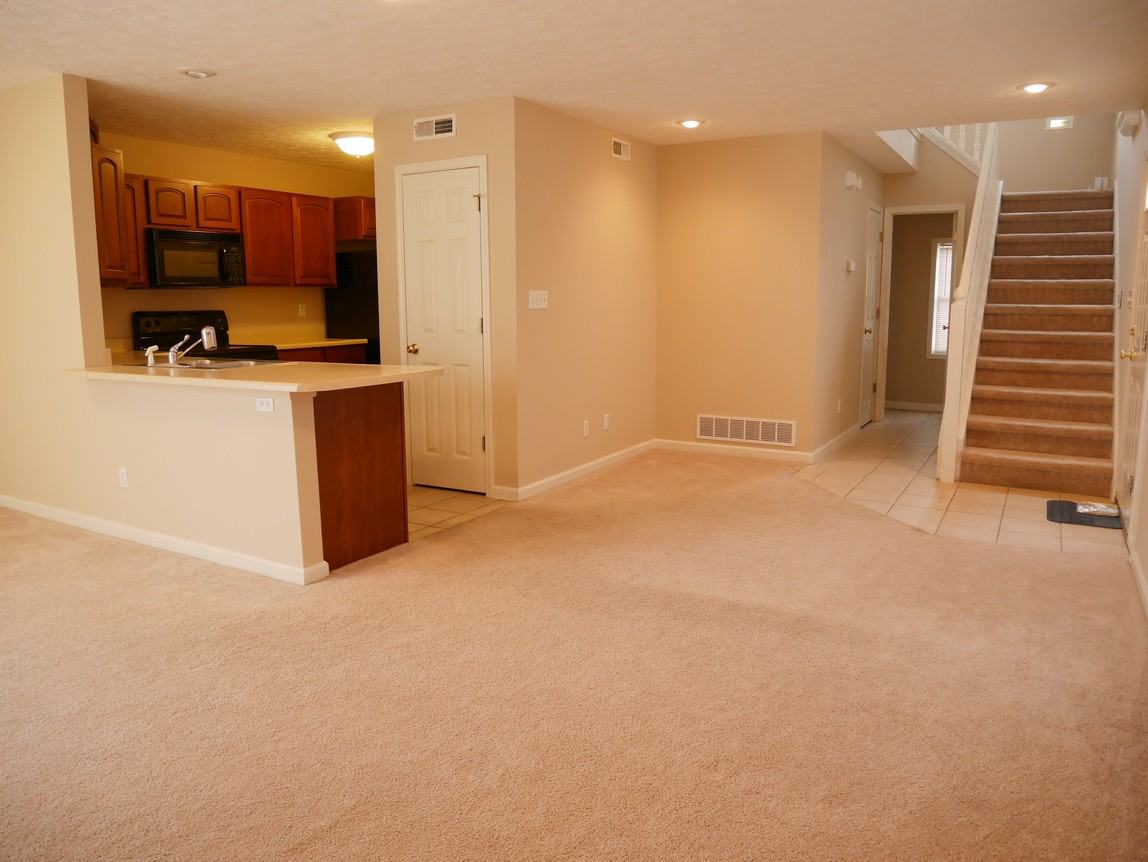 E Oaklawn Ct #2617 - Photo 4 of 15