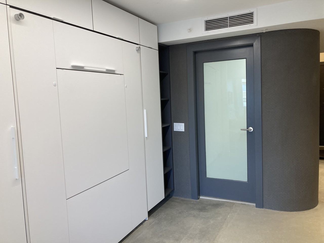 550 East Broadway #208 - Photo 6 of 15