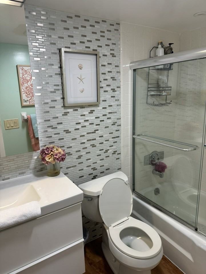 4 Westwood Ave #204 - Photo 3 of 33