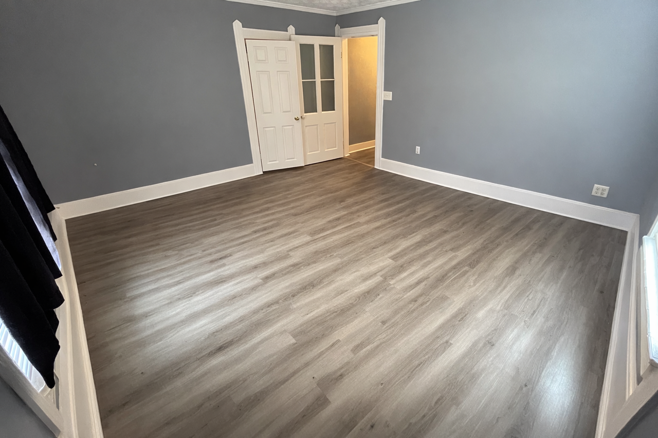 1512 Main St - Photo 2 of 9