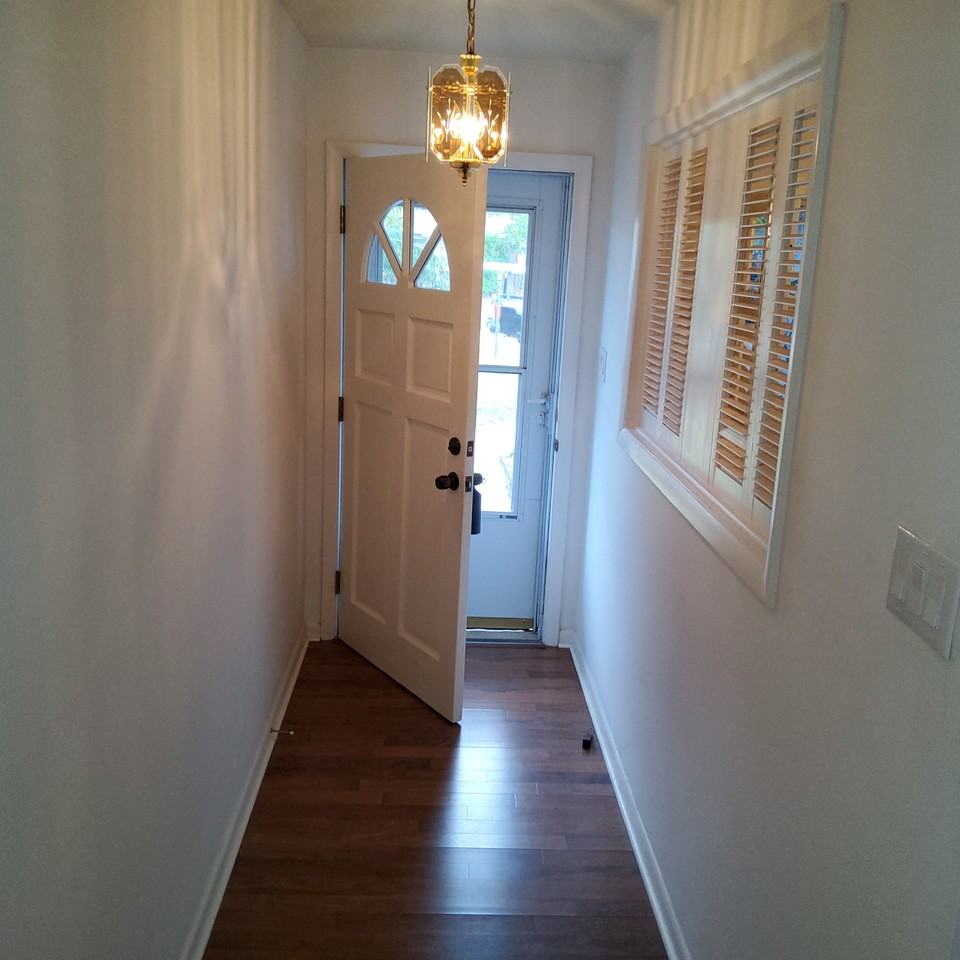 220 Debra Ct #NA - Photo 2 of 10