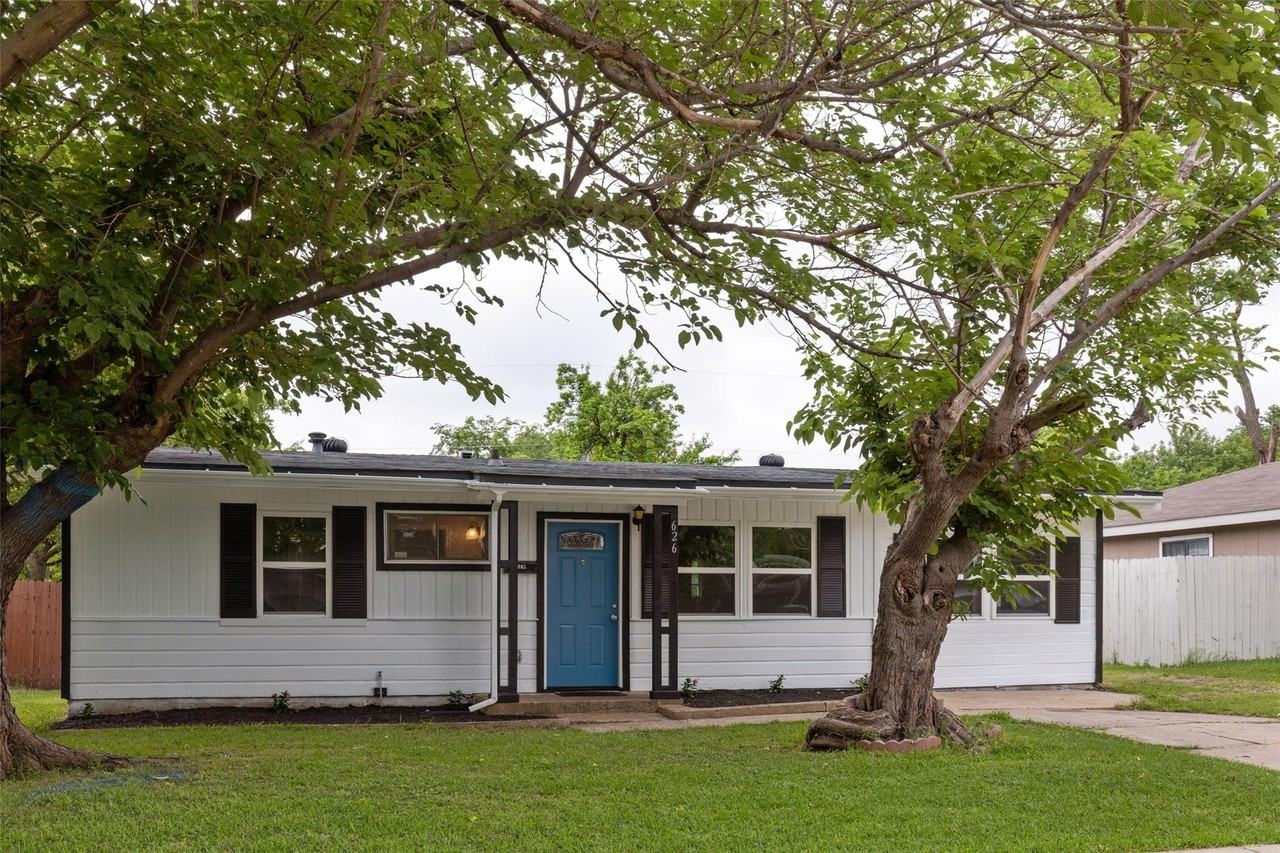 626 Seneca Dr #NA - Photo 2 of 24