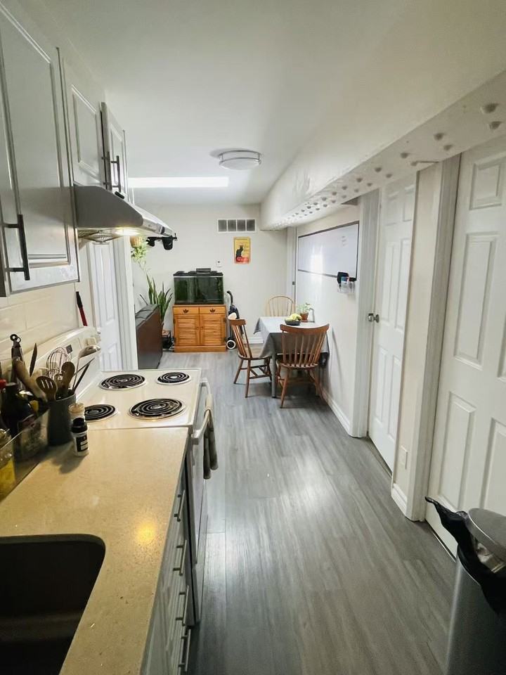 526 Dundas Street West #C2 - Photo 5 of 16