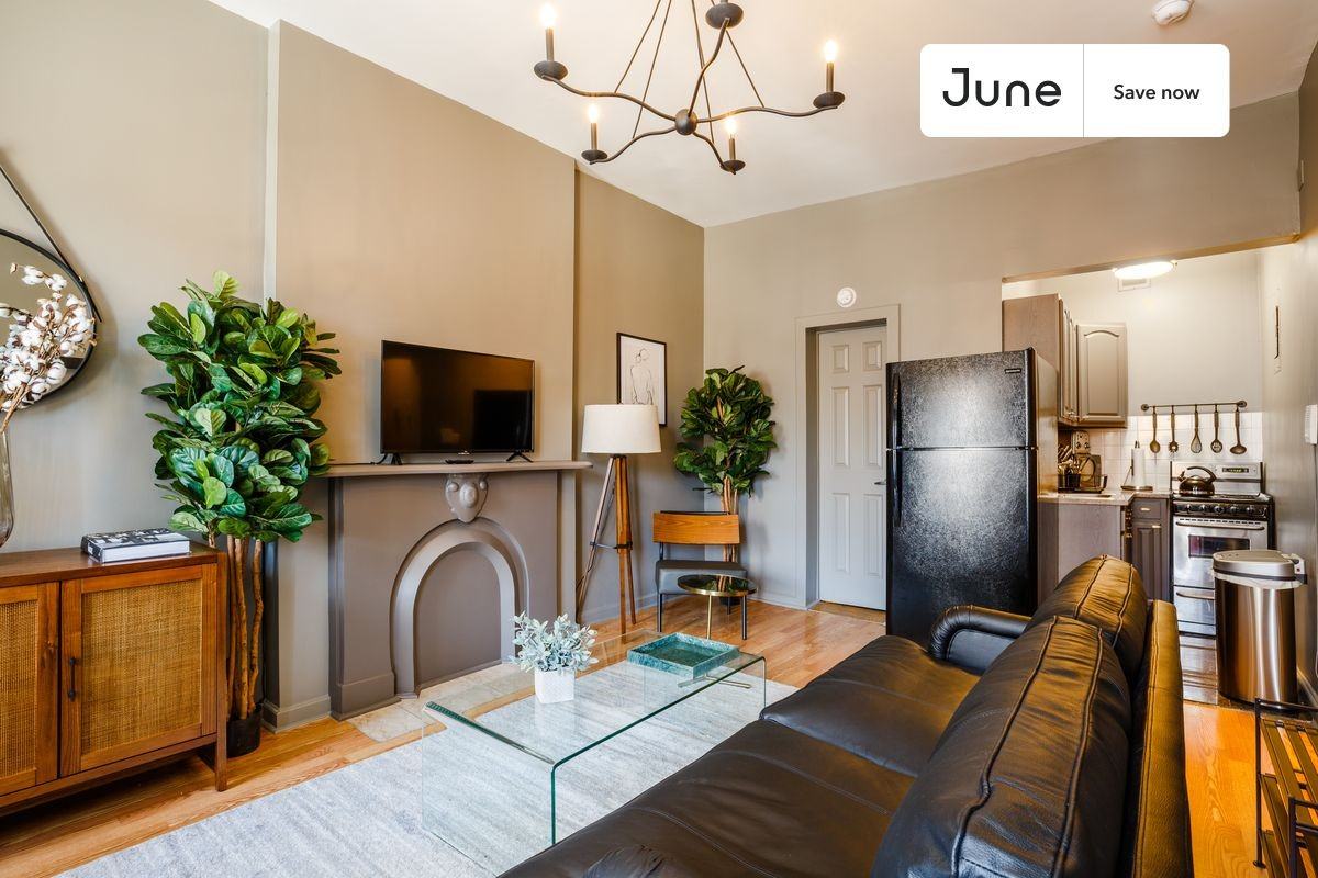 336 W 46th St #4F - Photo 2 of 12