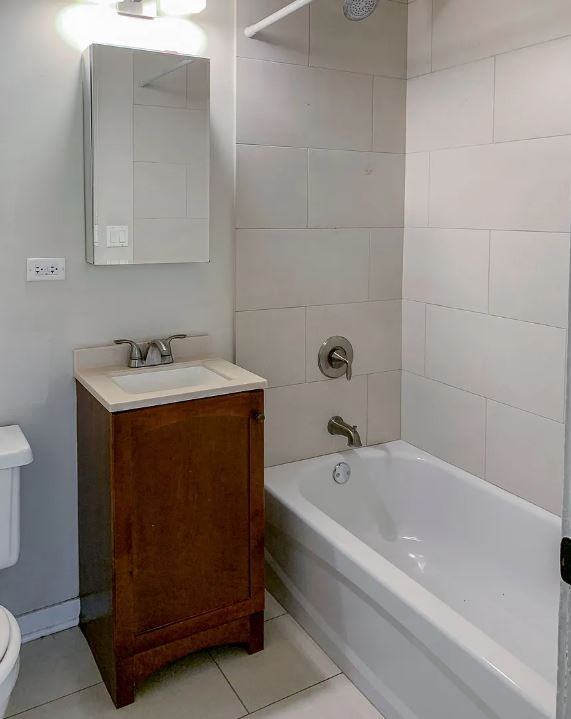 N Leavitt St & W Giddings St - Photo 6 of 8