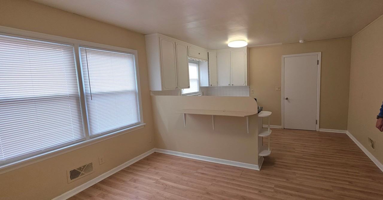 1930 S Fremont Ave - Photo 6 of 12