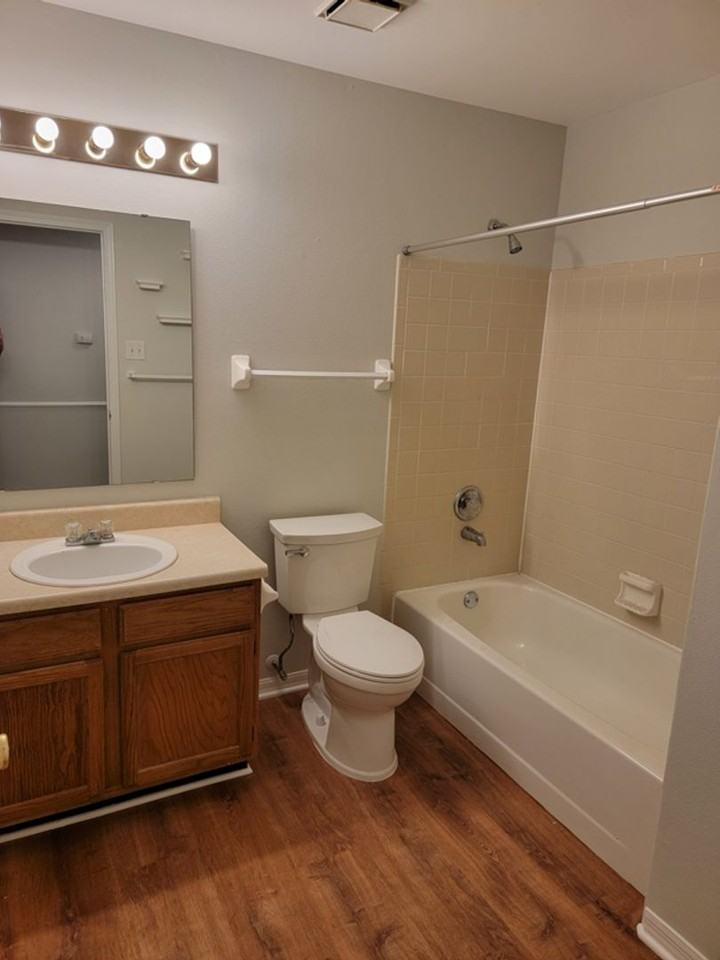 2337 Sandalwood Creek Ct #D - Photo 7 of 10