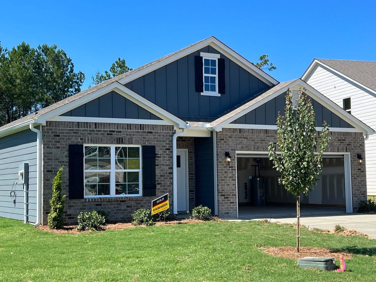 125 125 Cambridge Way - Photo 2 of 42