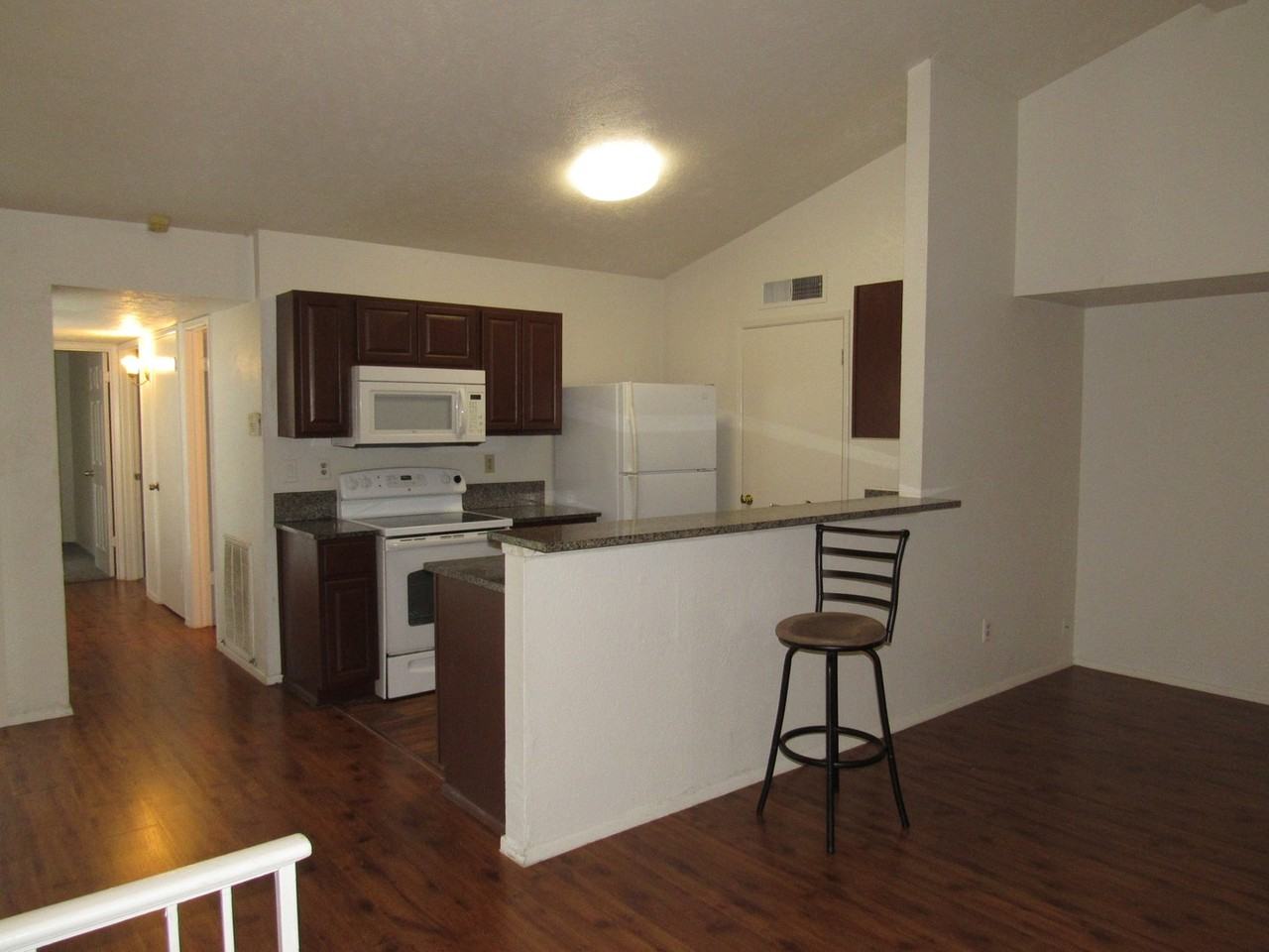 4604 Nervin St - Photo 3 of 23