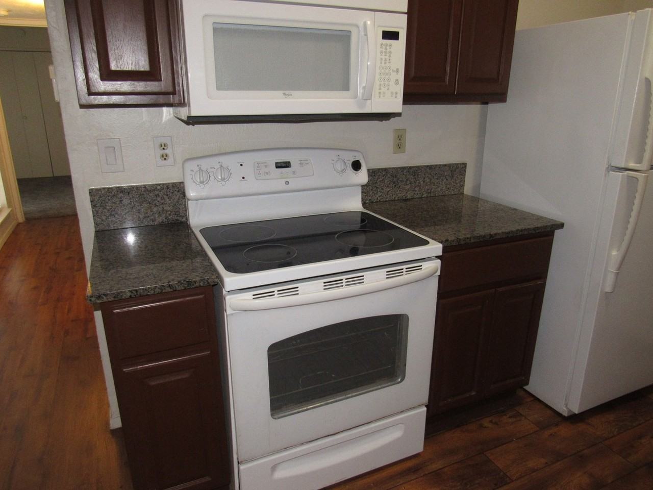 4604 Nervin St - Photo 6 of 23