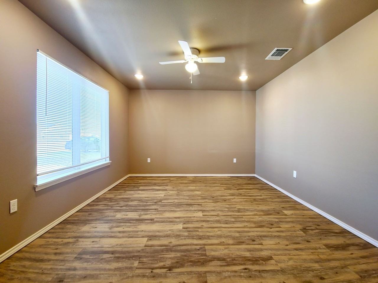 3613 E 3rd Pl - Photo 2 of 10